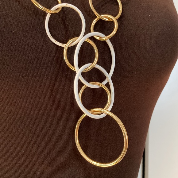Kate Spade long Intertwined circle gold white necklace - Picture 3 of 15